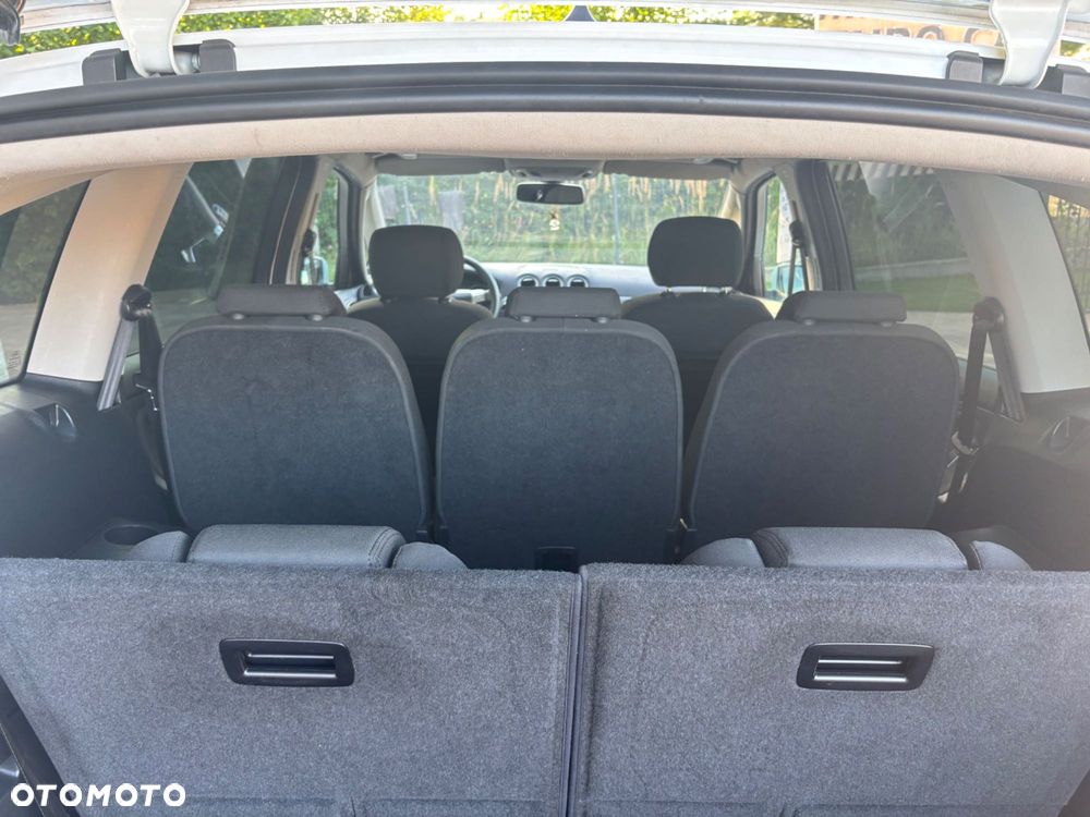 Ford S-Max - 7