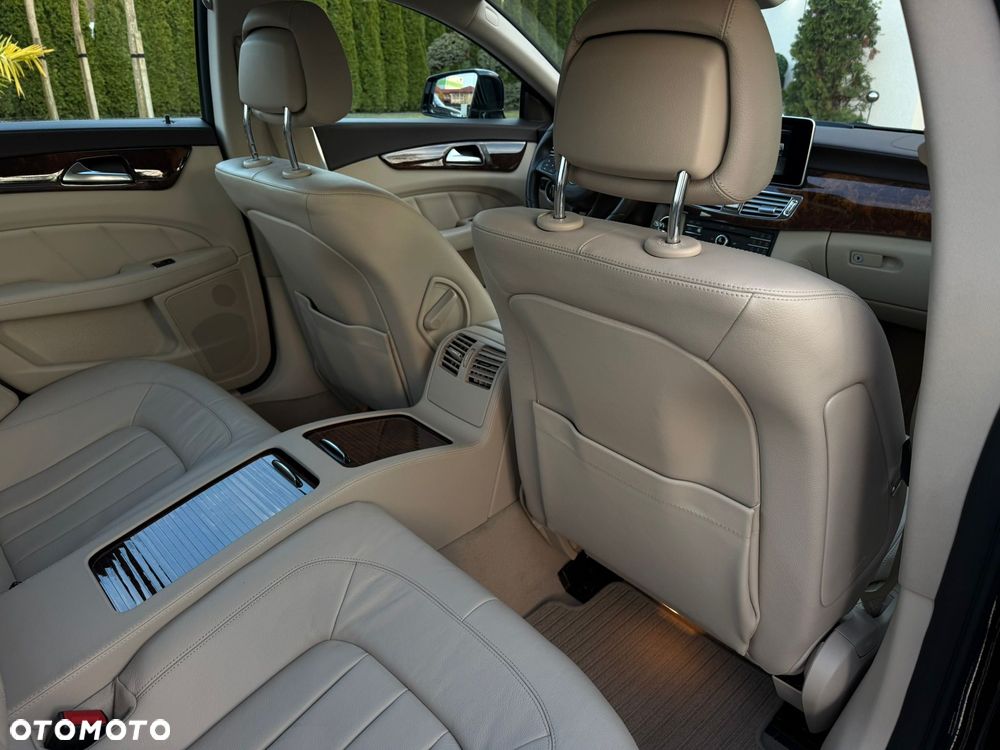 Mercedes-Benz CLS 350 BlueTEC 4Matic 7G-TRONIC - 33
