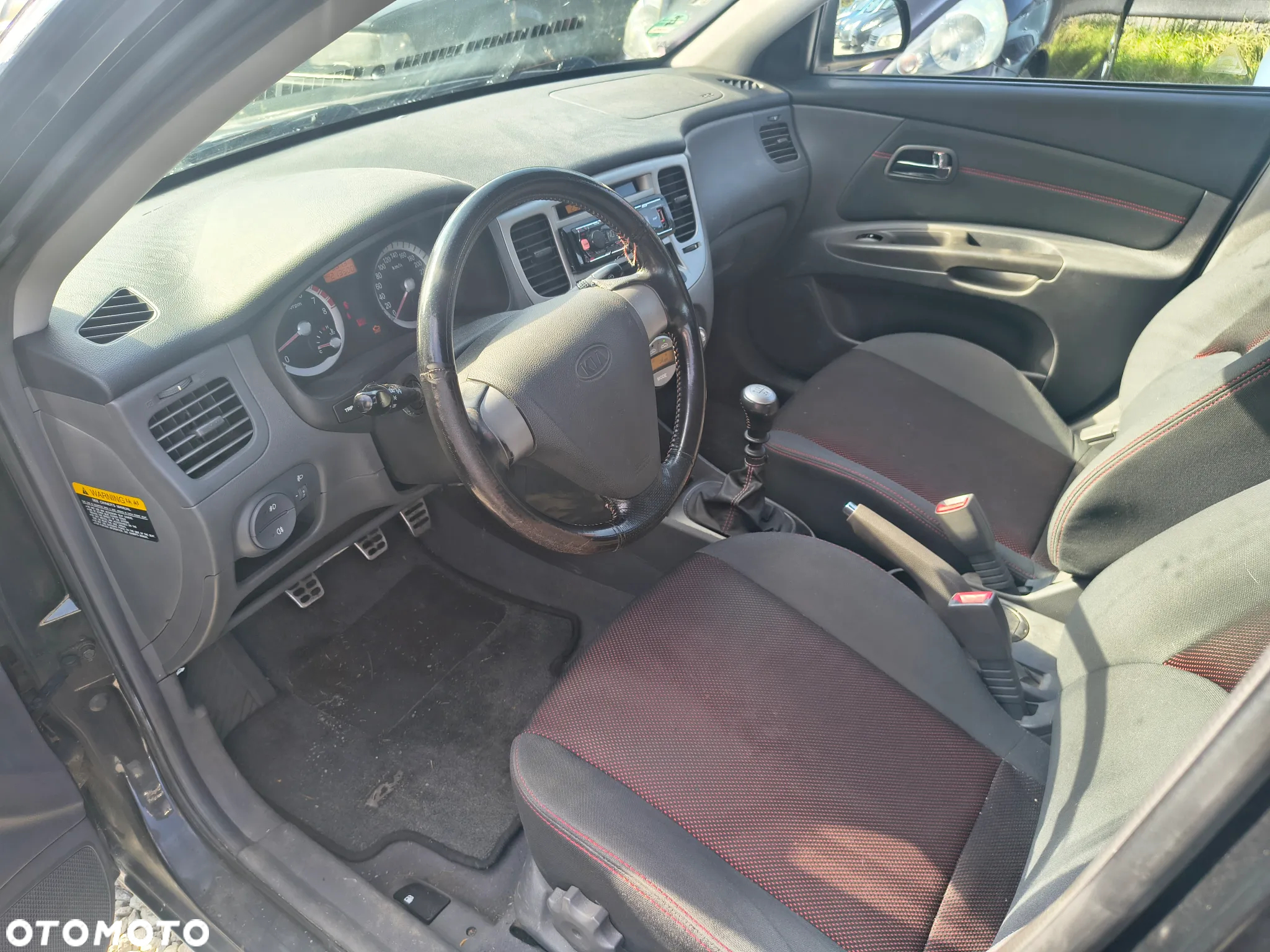 Kia Rio 1.6 EX - 8