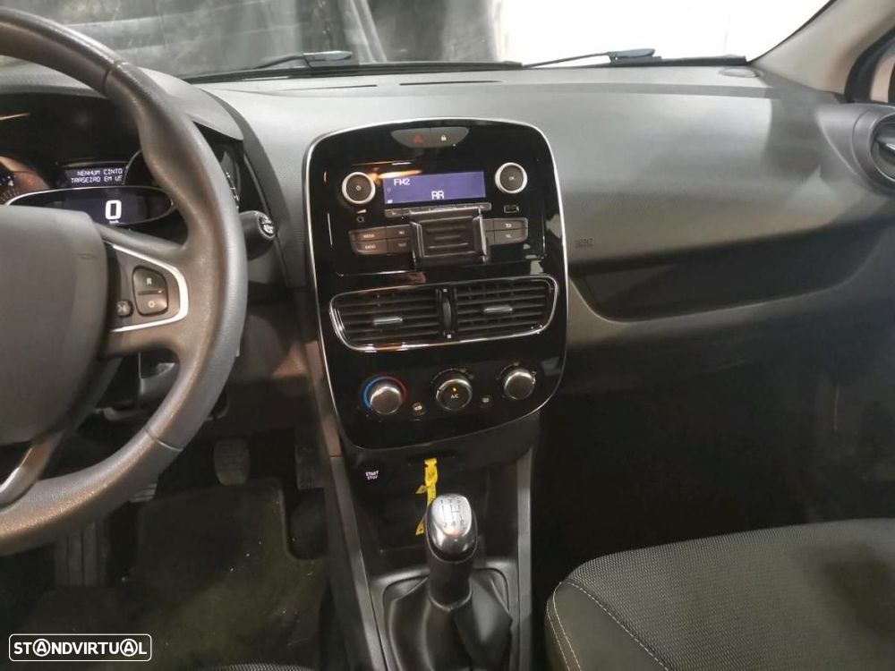 Renault Clio 1.5 dCi Zen - 6