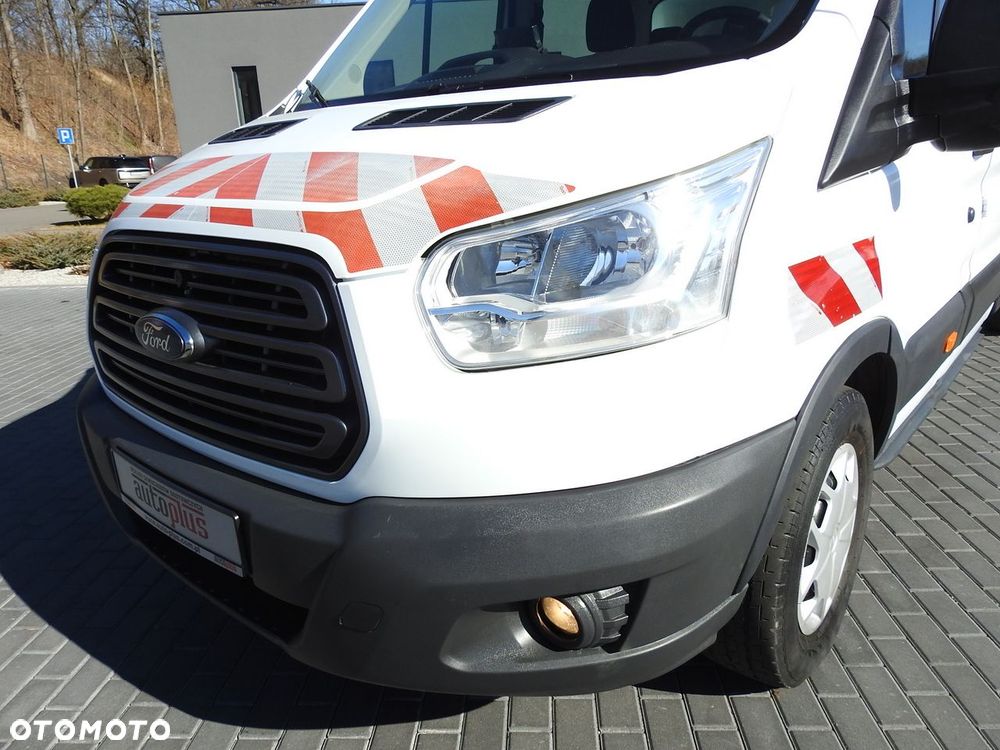 Ford TRANSIT  WYWROTKA PODWÓJNA KABINA DOKA 6 MIEJSC TEMPOMAT KLIMATYZACJA  130KM - 15