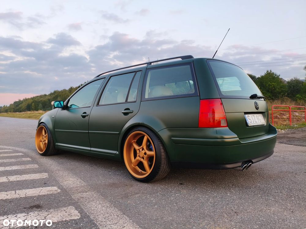 Volkswagen Bora 2.8 V6 4Mot - 12