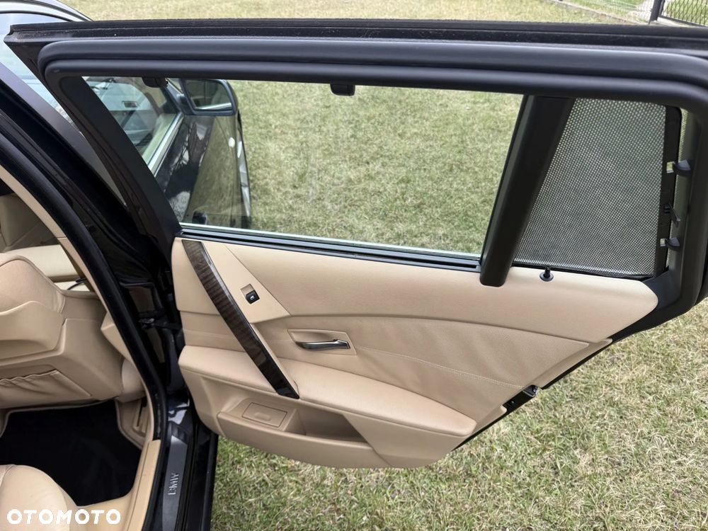 BMW Seria 5 530i - 19
