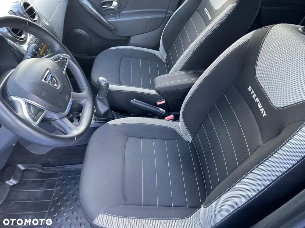 Dacia Sandero 0.9 TCe Laureate S&S - 27