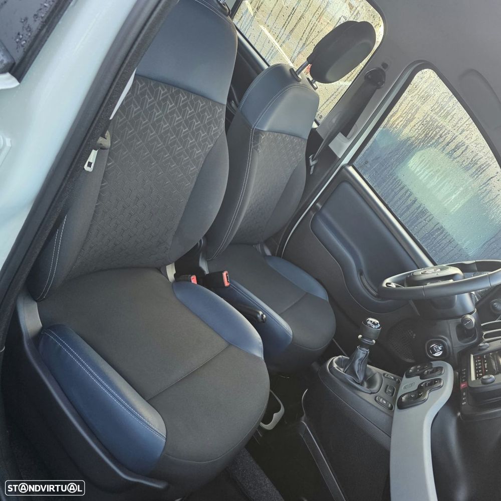 Fiat Panda 1.0 Hybrid City Cross - 27
