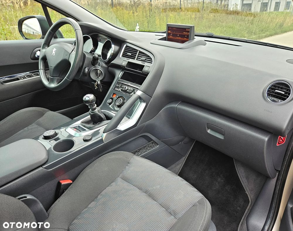 Peugeot 3008 2.0 HDi Premium+ - 9