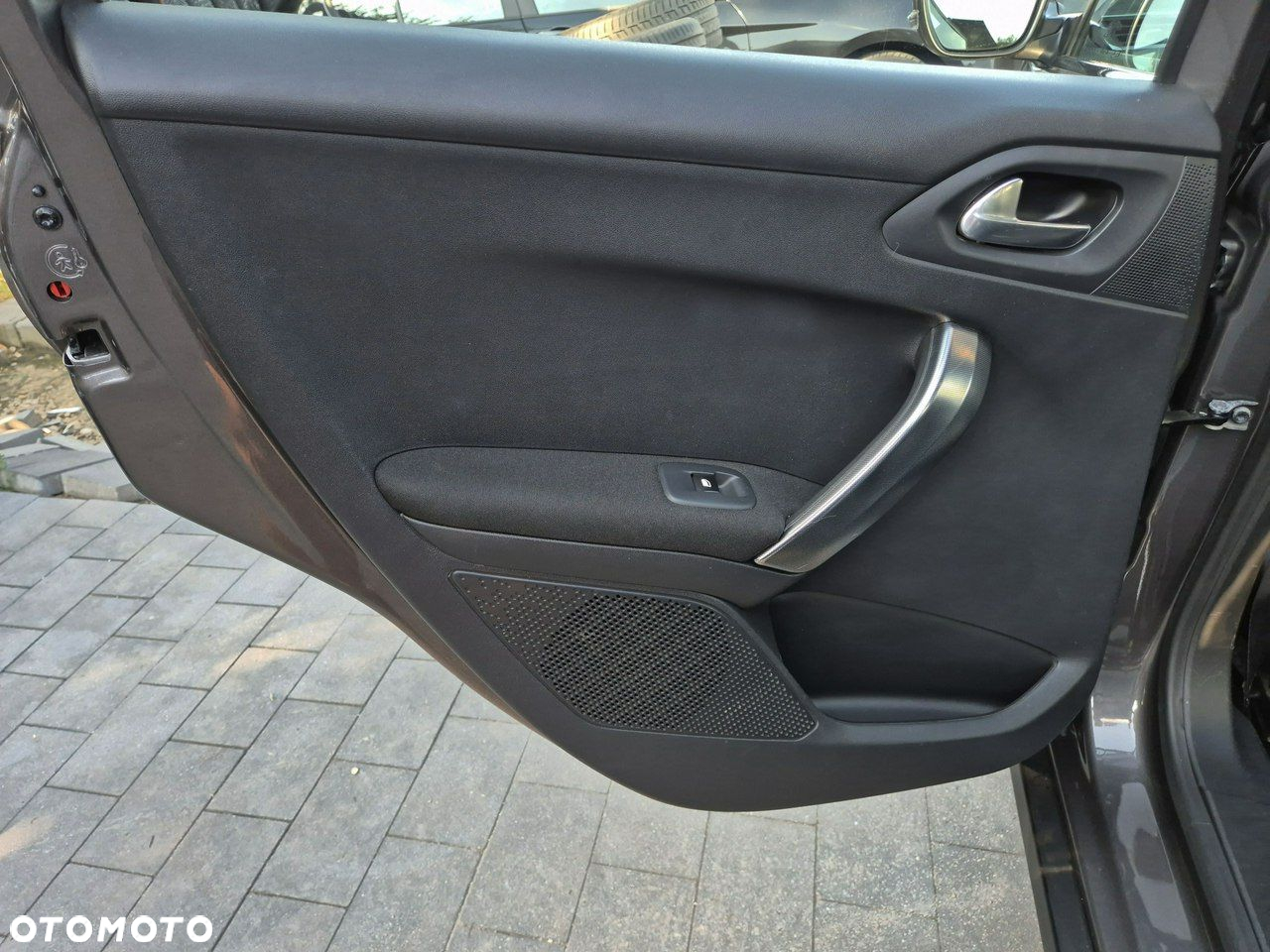 Peugeot 2008 - 18
