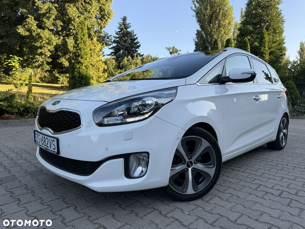 Kia Carens - 3