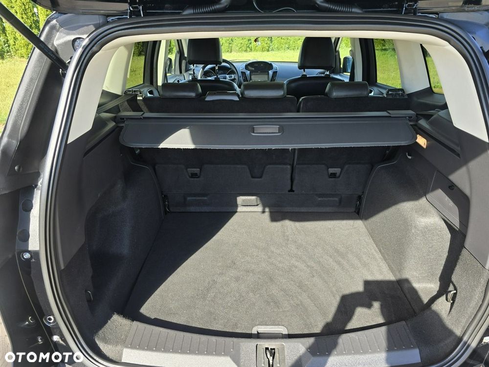 Ford Kuga - 18