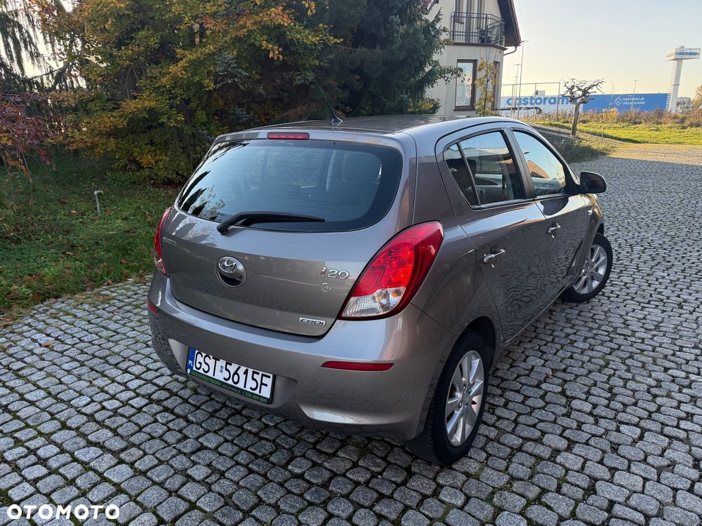 Hyundai I20 2013 photo 3