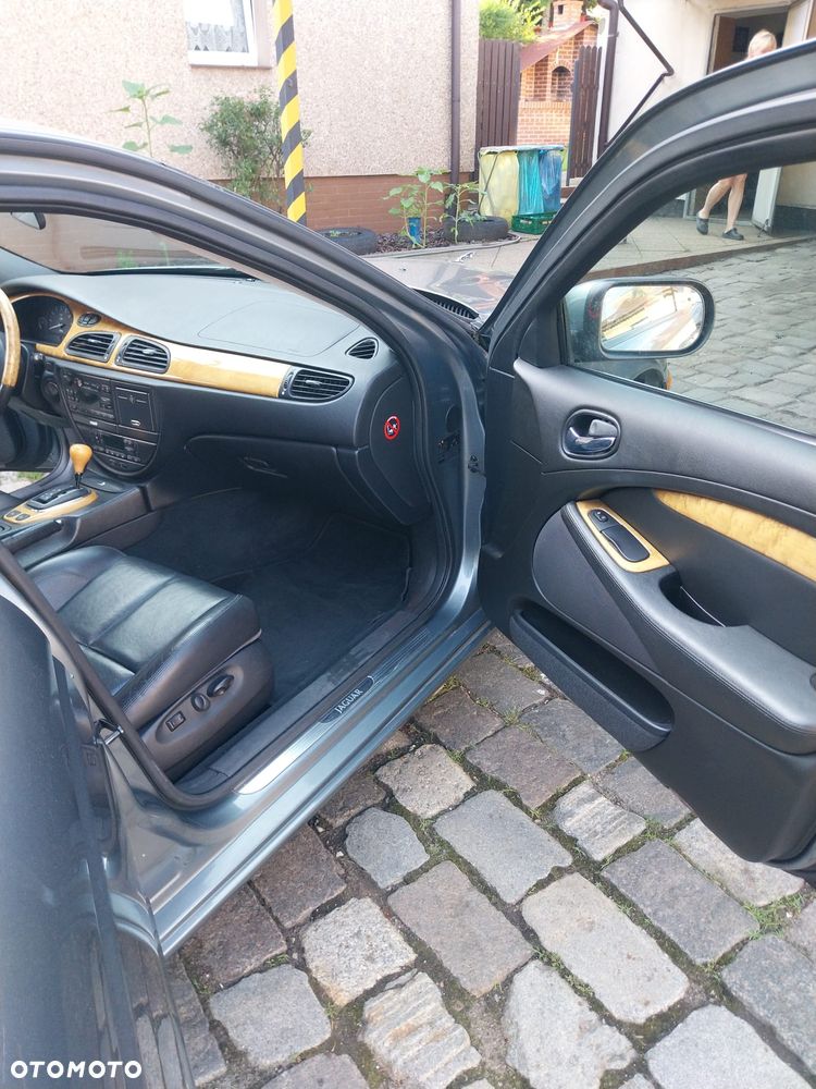 Jaguar S-Type 3.0 V6 Executive - 9