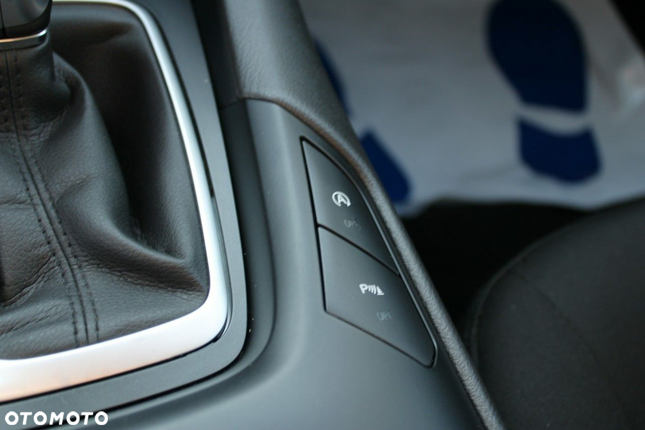 Ford Mondeo - 28