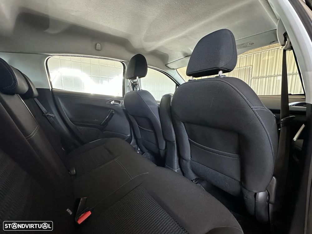 Peugeot 208 e-HDi FAP 92 Stop&Start Style - 13