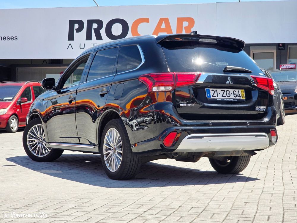 Mitsubishi Outlander - 36