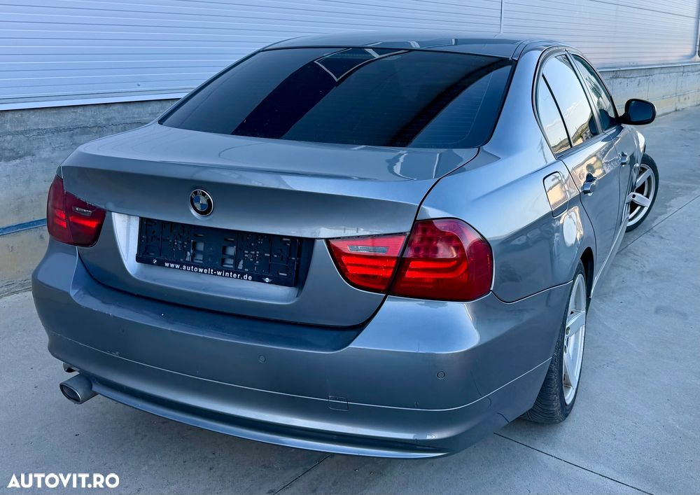 BMW Seria 3 320d DPF Aut. Edition Exclusive - 27