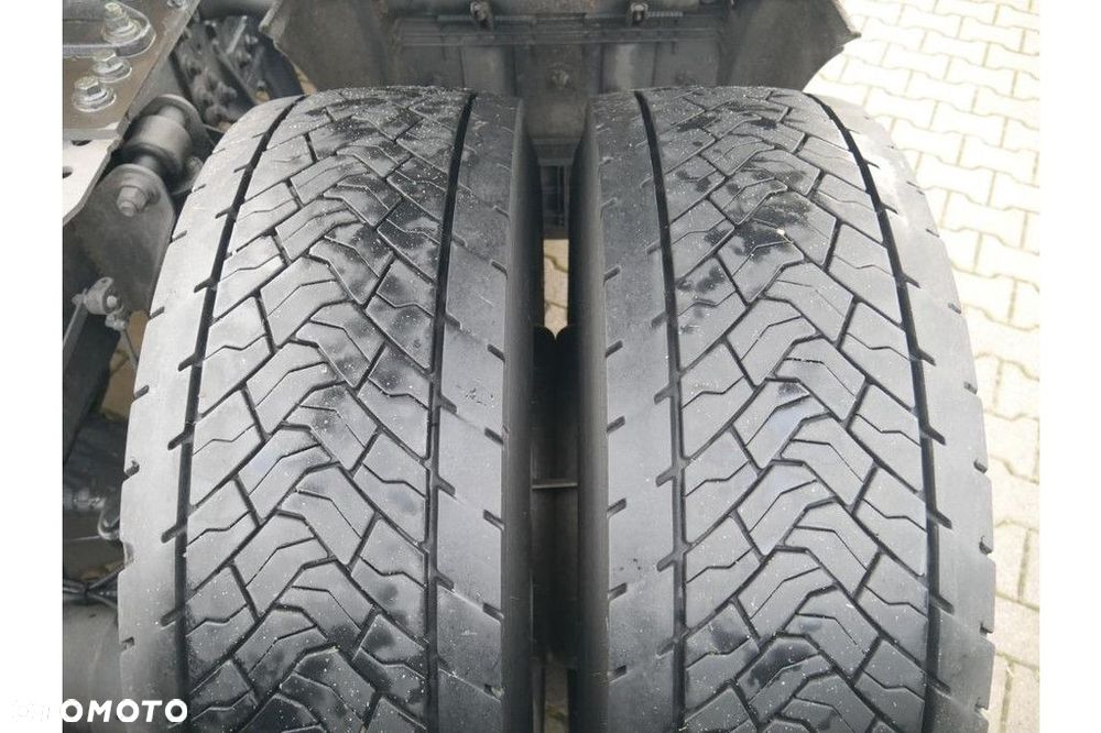 MAN Vehicle Tractor 4x2 Standard - 18