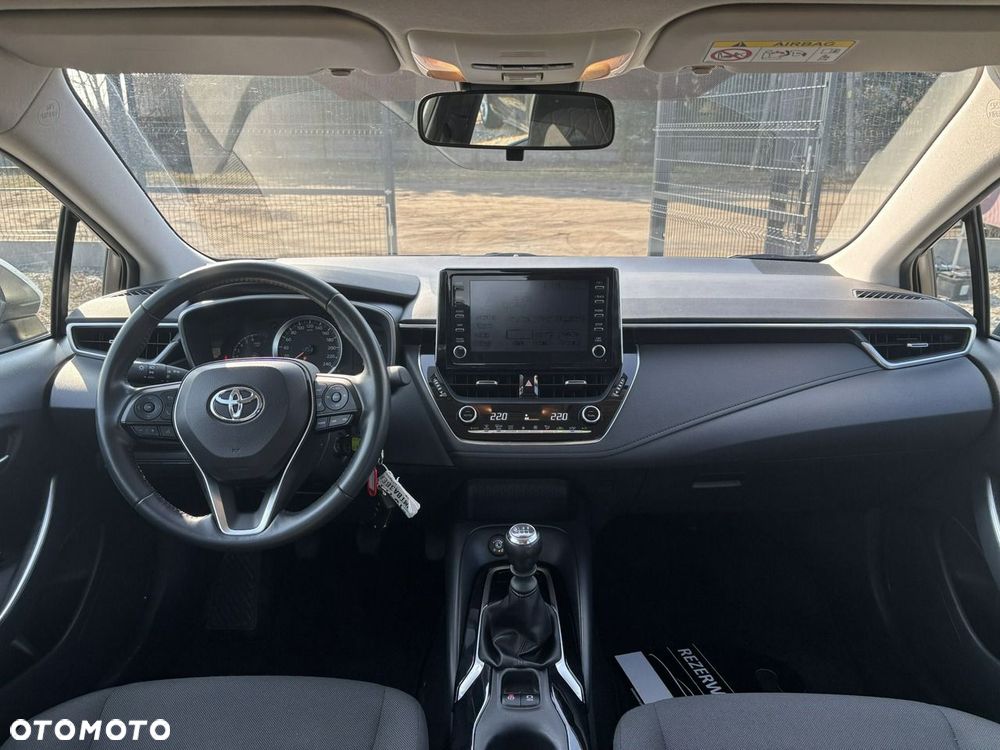 Toyota Corolla - 21