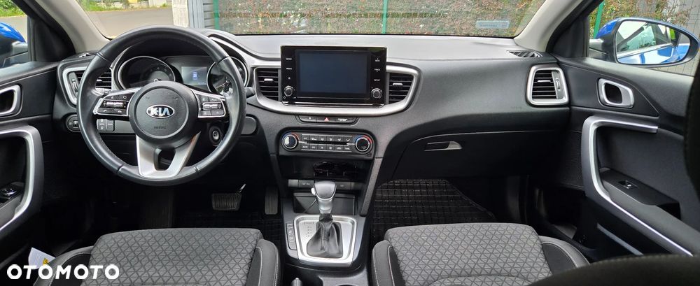 Kia Ceed 1.5 T-GDI M DCT - 24