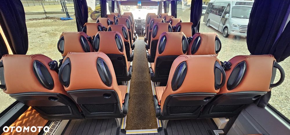 Iveco 70C21 - 12