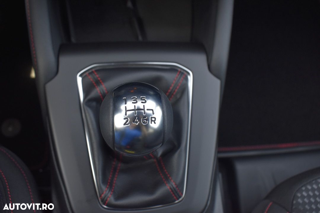 Ford Focus - 31