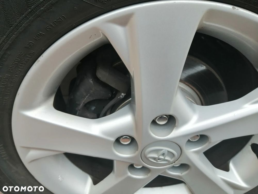 Toyota Auris 1.33 Dual-VVT-i START Edition - 7