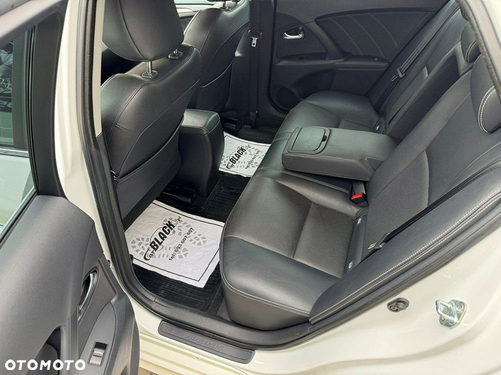 Toyota Avensis - 18