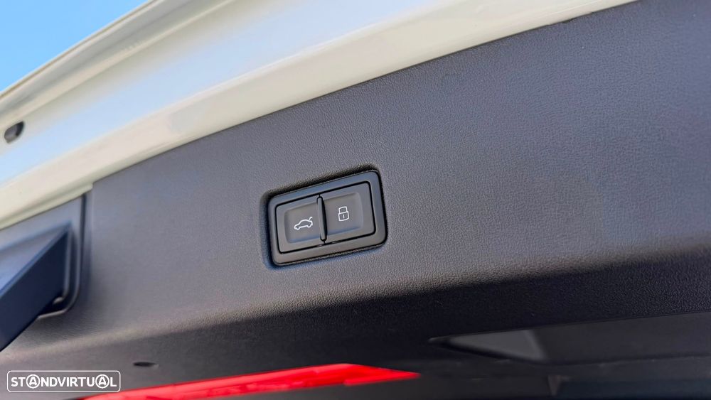 Audi Q4 e-tron 45 quattro 82 kWH - 11