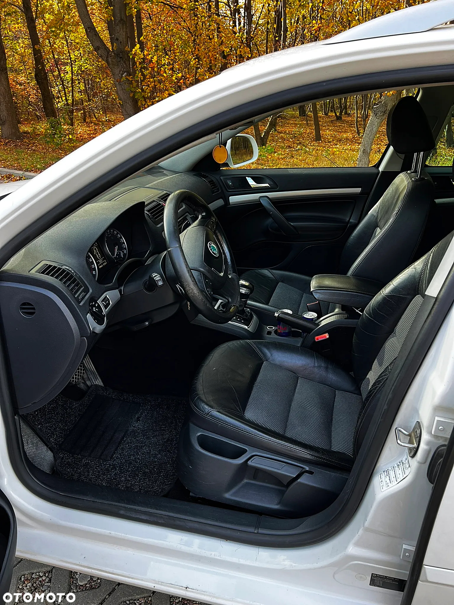 Skoda Octavia 2.0 TDI DPF DSG Elegance - 16