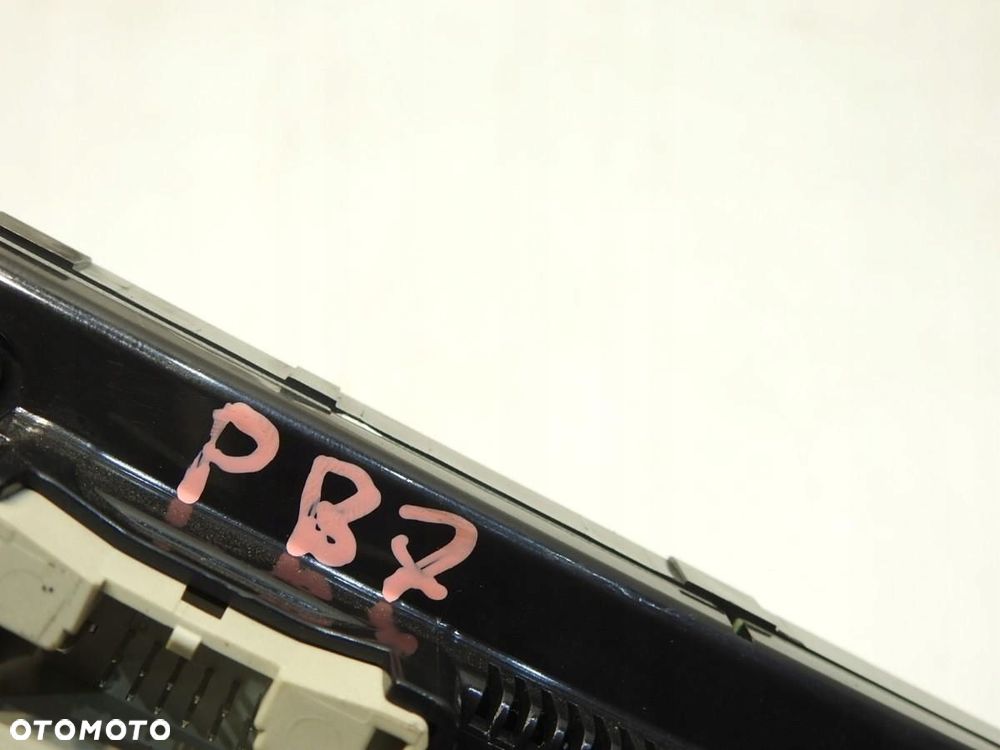 PANEL STEROWANIA KLIMATYZACJĄ VW PASSAT B7 3AA907044C 5HB011257-11 - 2