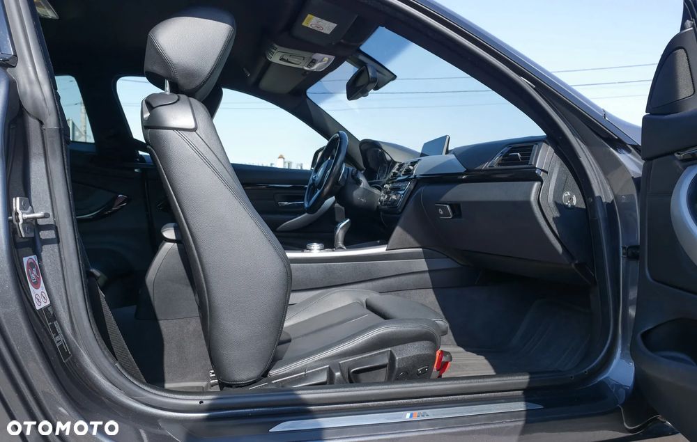 BMW Seria 4 428i xDrive M Sport - 22