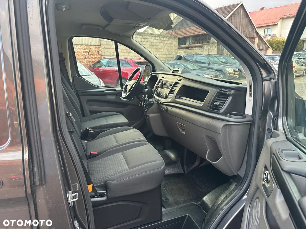 Ford TRANSIT CUSTOM - 10