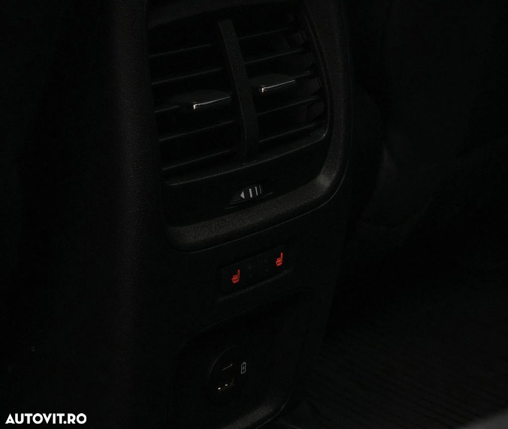 Ford Kuga 2.5 Duratec FHEV AWD Vignale - 23