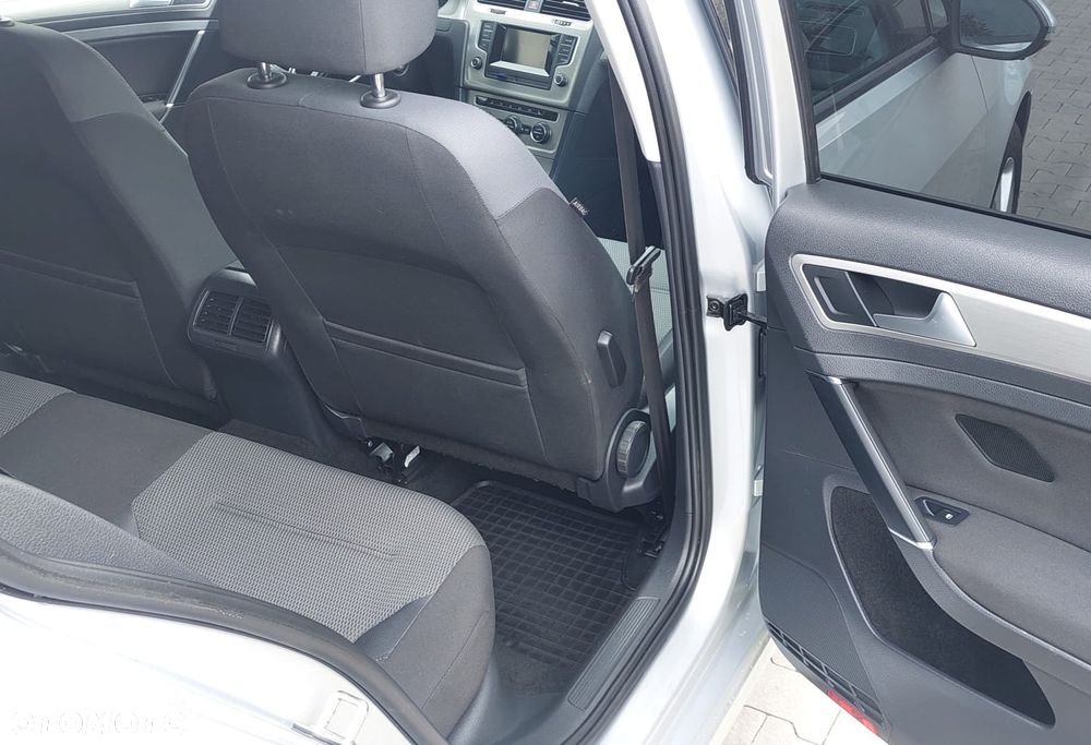 Volkswagen Golf 1.6 TDI BlueMotion Comfortline - 30