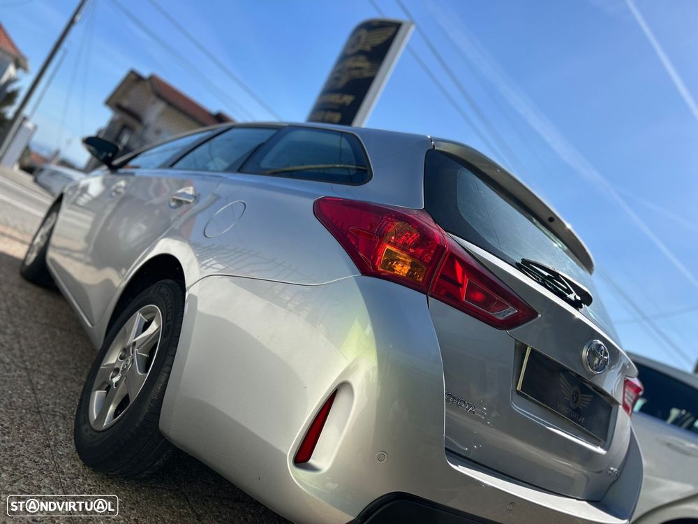 Toyota Auris Touring Sports 1.4 D-4D Comfort - 12
