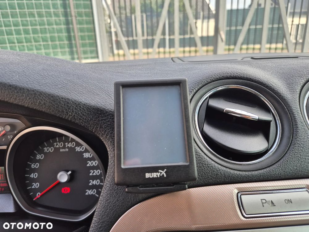 Ford Galaxy - 10