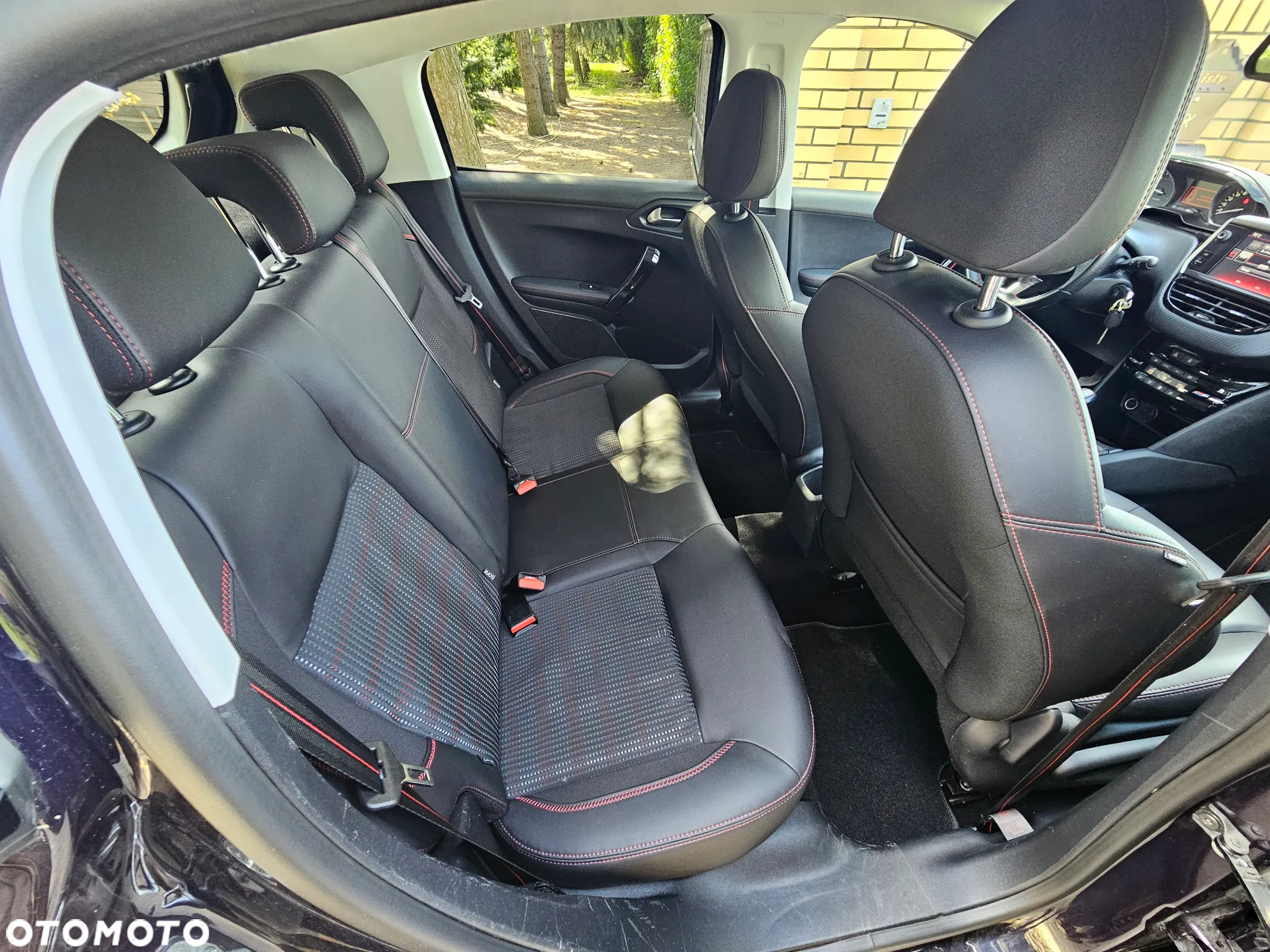 Peugeot 208 Blue-HDi 100 Stop&Start Allure - 16