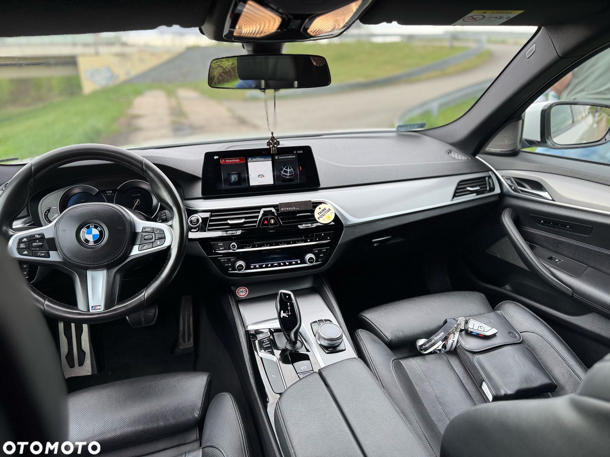BMW Seria 5 525d M Sport sport - 11