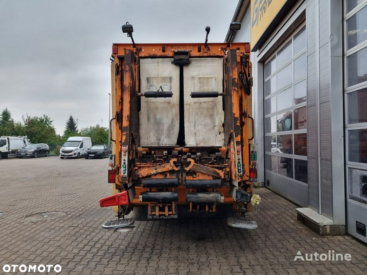 MAN TGS 28.320, śmieciarka Zoeller - 8