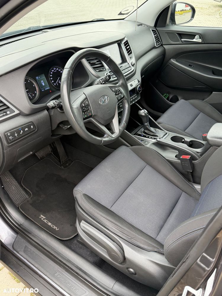 Hyundai Tucson blue 1.7 CRDi 2WD DCT Premium - 12