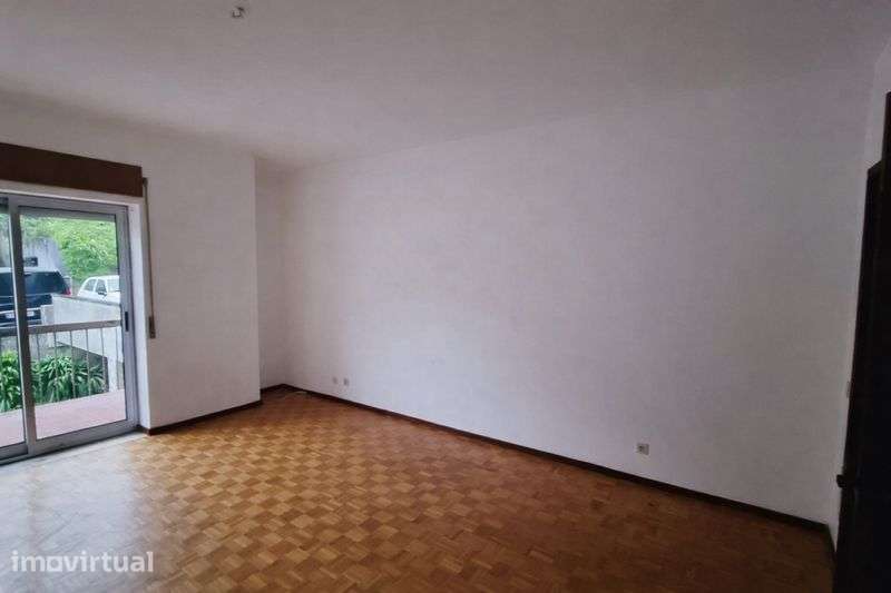 Apartamento T3 com garagem - Grande imagem: 3/12
