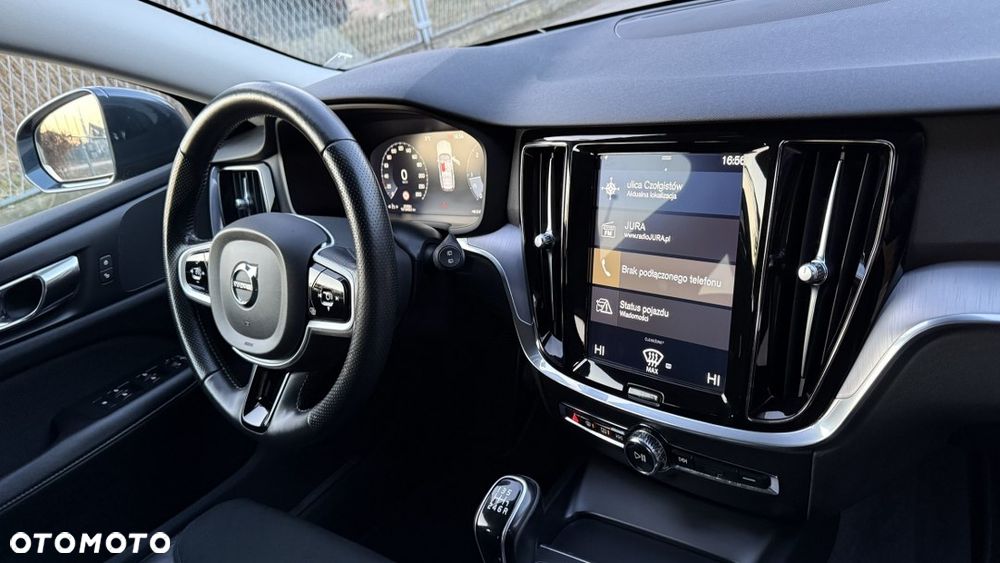 Volvo V60 D3 Momentum - 29
