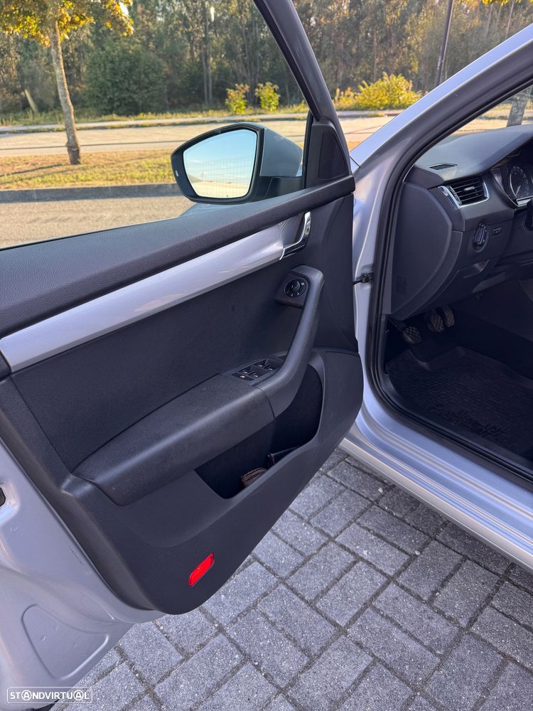 Skoda Octavia Break 1.6 TDi Elegance - 6