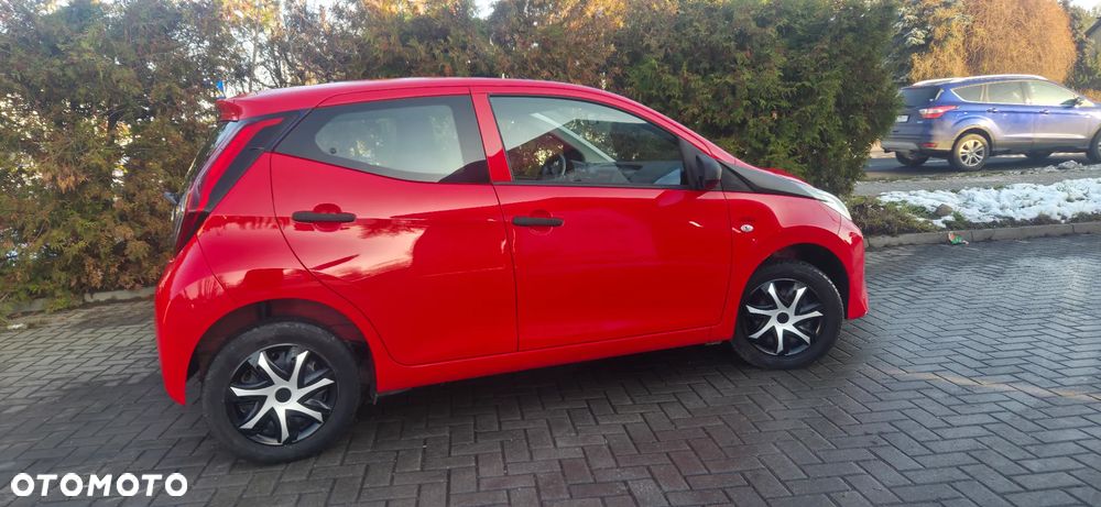 Toyota Aygo x-trend - 14