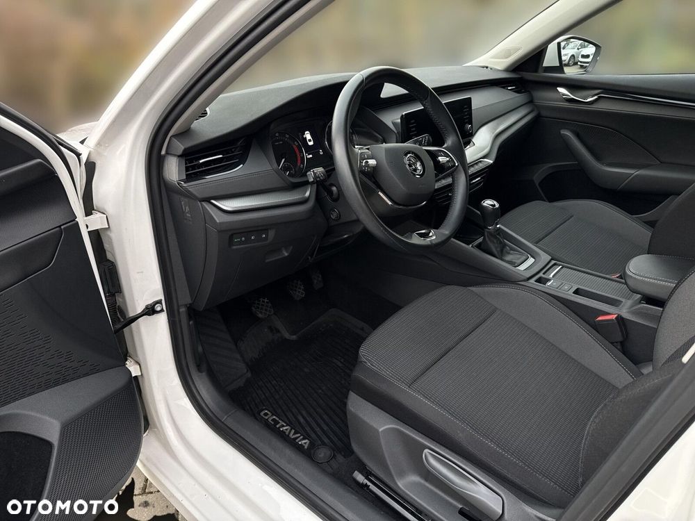 Skoda Octavia - 10