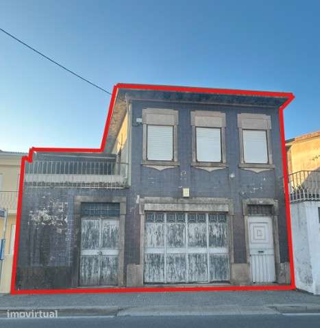 Vende - se prédio destinado a industria e habitação com logradouro - Grande imagem: 2/4