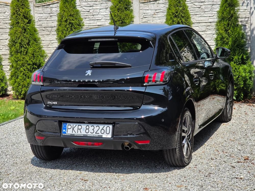 Peugeot 208 - 3