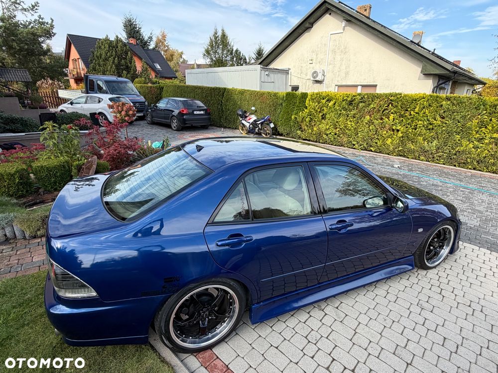 Lexus IS - 31