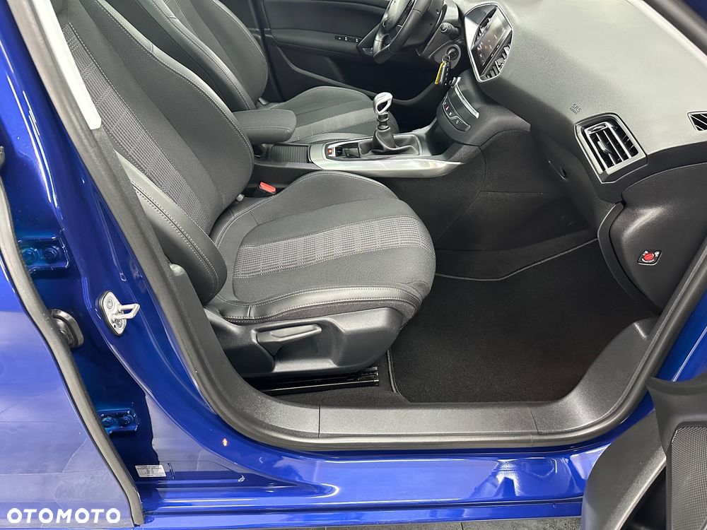 Peugeot 308 - 35