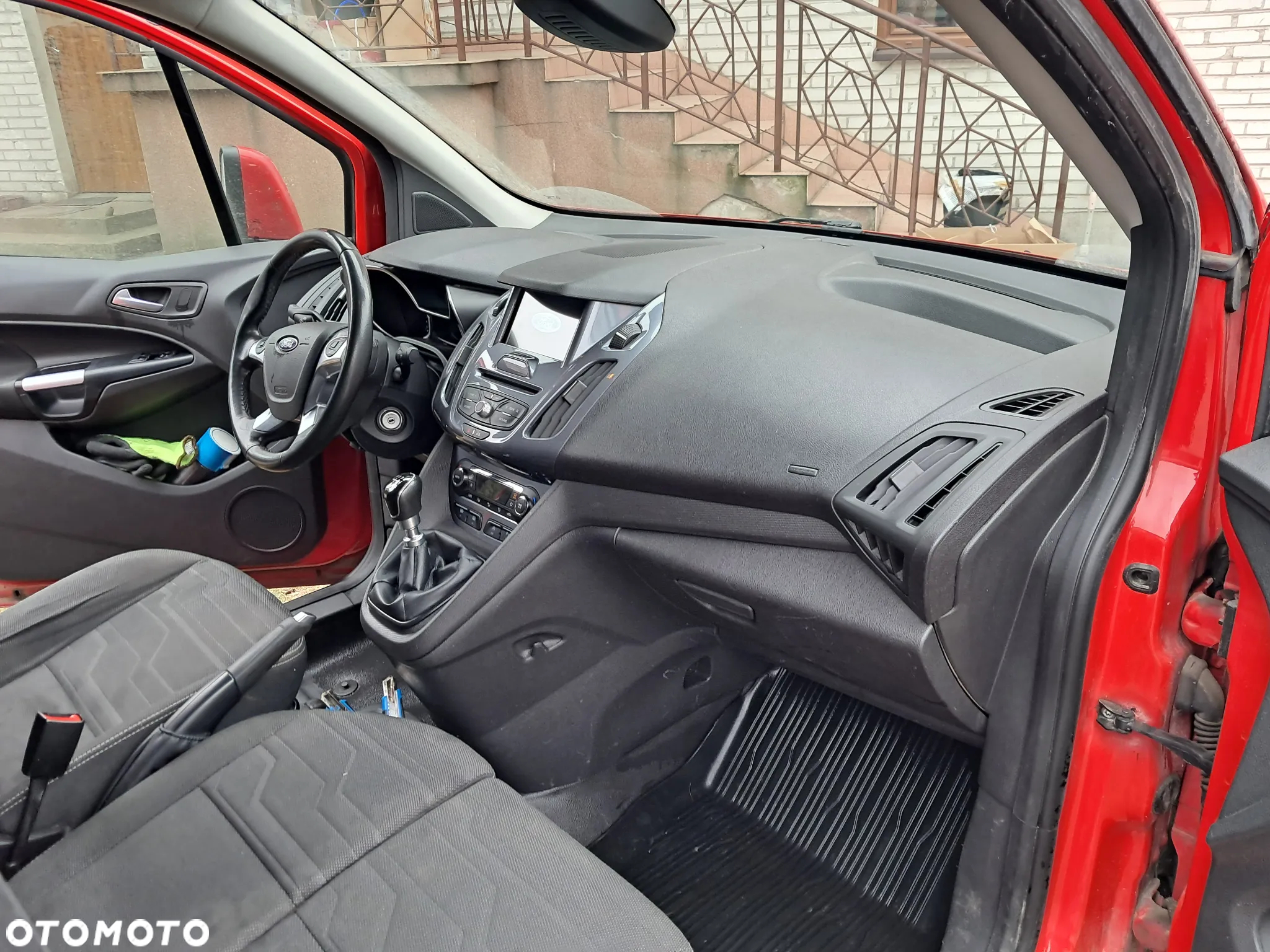 Ford Transit Connect - 11