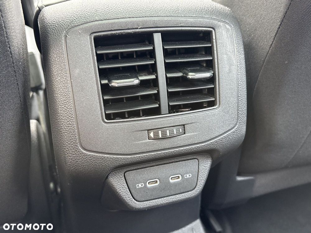 Volkswagen T-Roc 2.0 TDI Style DSG - 33